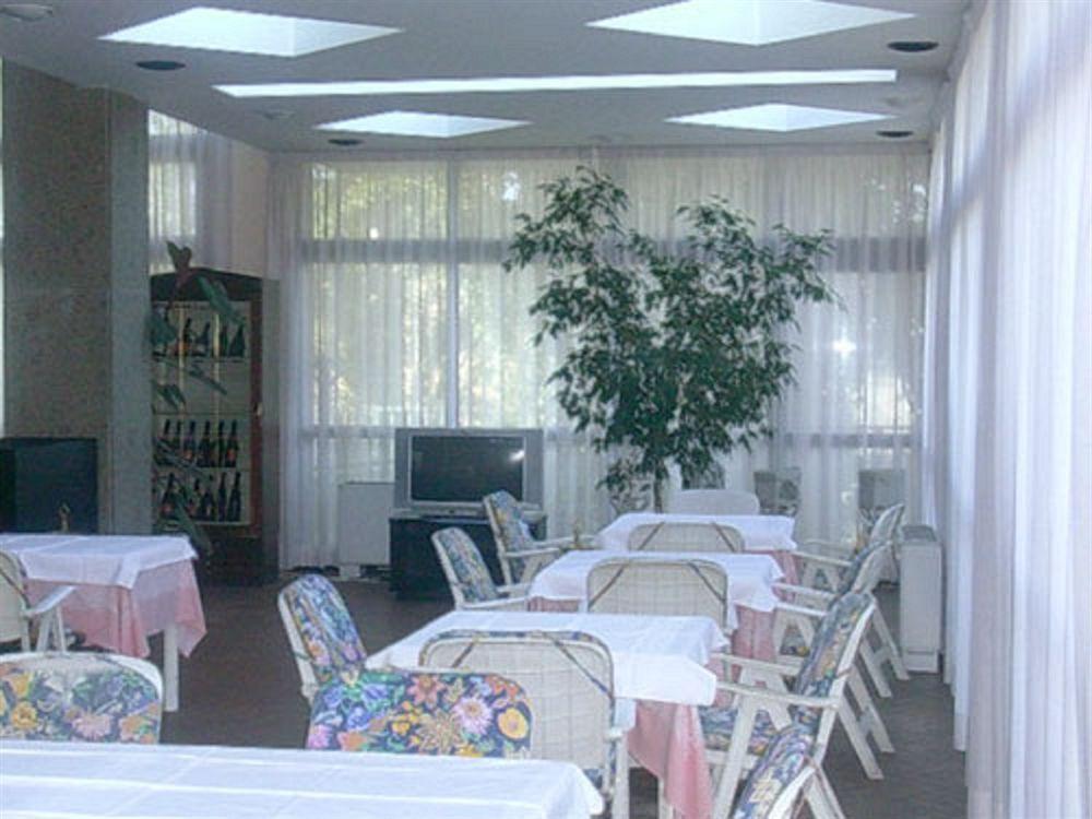 Hotel Excelsior Monticchio  Buitenkant foto